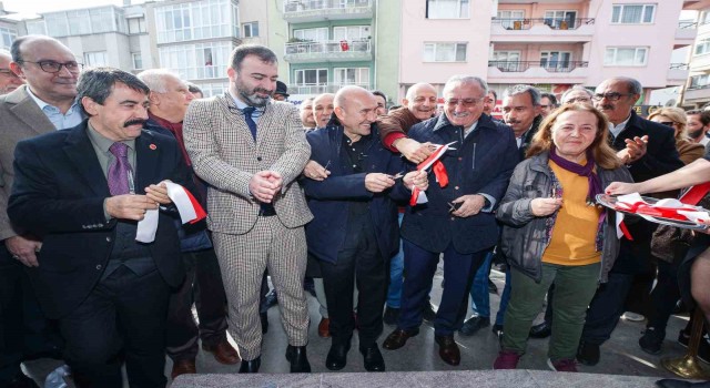 Halkın Bakkalı/Halkın Kasabı’nın 13’üncü şubesi Karabağlar’da