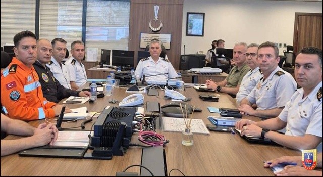 Jandarmadan deprem bölgesinde çalışmalara destek