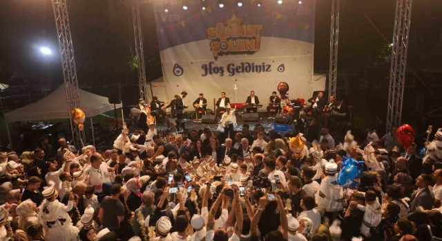 Bursa Büyükşehir Belediyesi tarafından düzenlenen Sünnet Şöleni bayram coşkusuna dönüştü.