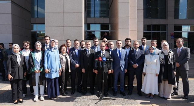 Özgür Özel'e 'üç kuruşluk' manevi tazminat davası