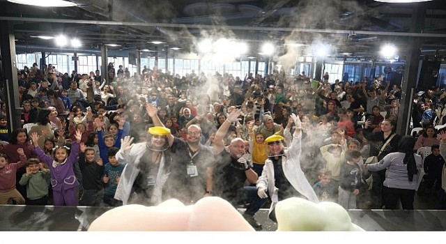 Çocuklar yorgunluklarını “Okula Bi’ Mola”da atıyor