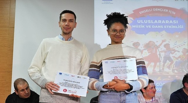 Keçiören’de ’Sese Güç Ver’ Projesiyle Engeller Sanatla Aşıldı