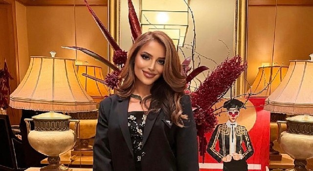 Melisa Özmen Divan Otel’deki yardım gecesinde alkış aldı