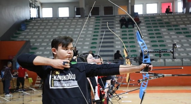 Spor Festivalinde Öğrenciler Okçuluk Maharetlerini Yarıştırdı