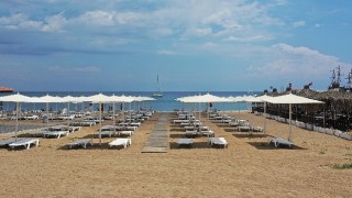 Kemer’in buluşma noktası “Deniz Kafe”