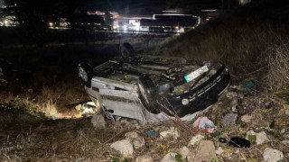 Gaziantep’te otomobil şarampole yuvarlandı: 3’ü ağır 5 yaralı
