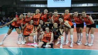 Eczacıbaşı Dynavit Şampiyonlar Ligi’nde adını yarı finale yazdırdı