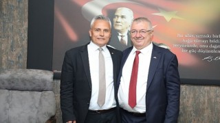 Edremit Belediyesi’nde Coşkun Taşkın Başkan Yardımcısı oldu