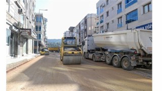 İzmir Çamlıkule’de bozulan yollar onarıldı