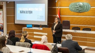 Bornova’da muhtarlar için Dijital Dönüşüm Eğitimi