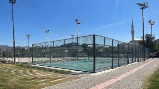 Bostanlı Sahili’ne yeni padel kortları geliyor