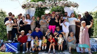 Tuğba Özay’dan geleneksel buluşma: ’Tubistler’ doğada bir araya geldi