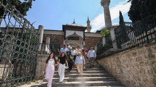 Osmangazi’de Gençler Tanpınar’ın İzinde Bursa’yı Keşfetti