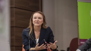 Başkan Mutlu, Konak’ın dirençli kent vizyonunu uluslararası konferansta anlattı